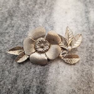 Vintage Silver Tone Flower Brooch, Dogwood, Pansy, Estate